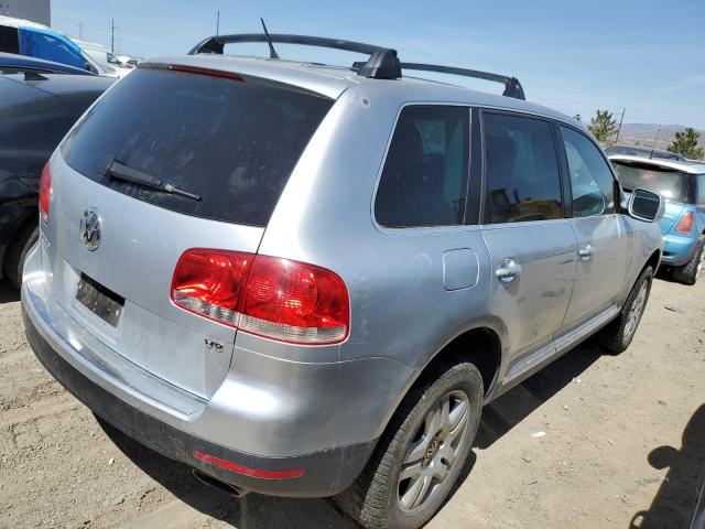 WVGZM77L06D040418 - 2006 VOLKSWAGEN TOUAREG 4.2 GRAY photo 3