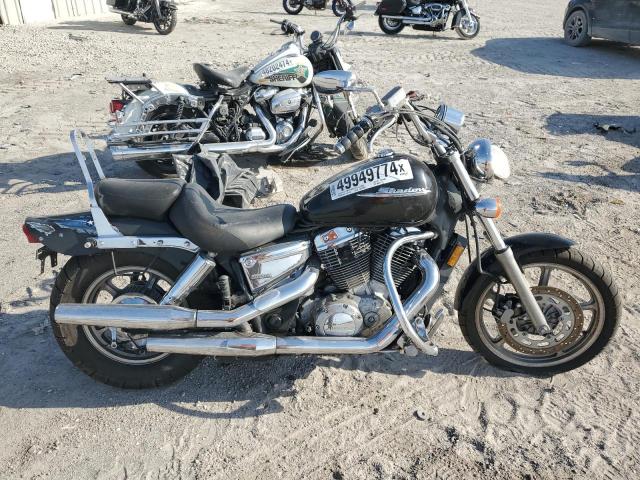 2004 HONDA VT1100 C, 