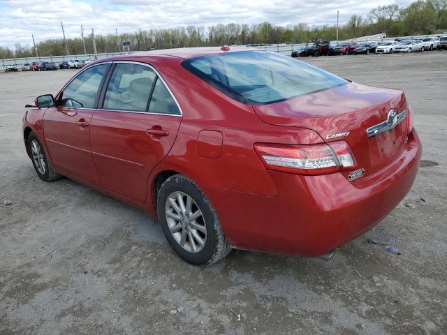 4T1BK3EKXBU125108 - 2011 TOYOTA CAMRY SE RED photo 2