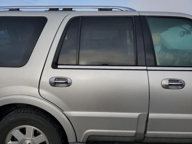 5LMFU28R03LJ41143 - 2003 LINCOLN NAVIGATOR 银色 照片 10