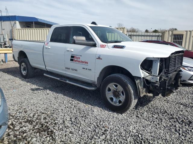 3C6UR5JL1NG123958 - 2022 RAM 2500 BIG HORN/LONE STAR WHITE photo 4