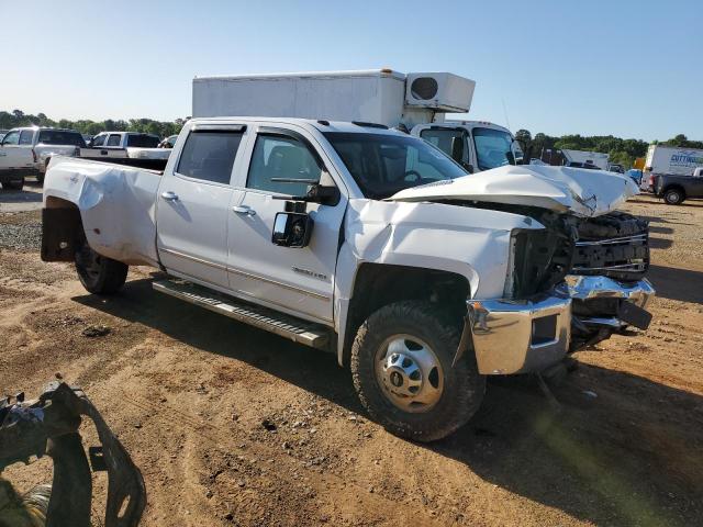 1GC4K0C8XGF190510 - 2016 CHEVROLET SILVERADO K3500 LTZ WHITE photo 4