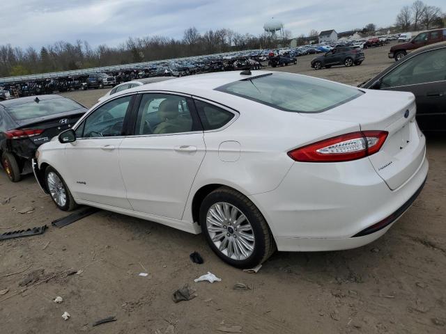 3FA6P0LU6DR316910 - 2013 FORD FUSION SE HYBRID WHITE photo 2