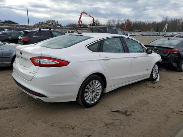 3FA6P0LU6DR316910 - 2013 FORD FUSION SE HYBRID WHITE photo 3