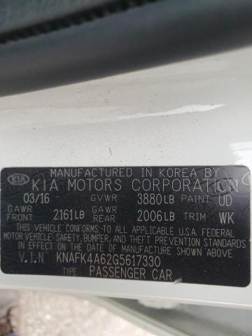 KNAFK4A62G5617330 - 2016 KIA FORTE LX WHITE photo 12