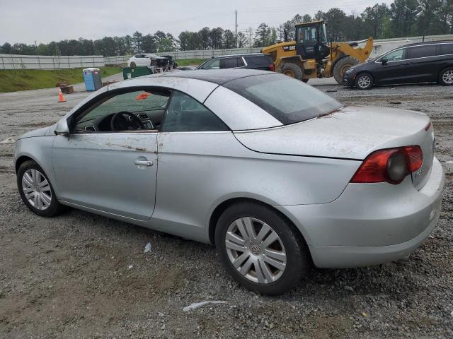 WVWBA71F87V008930 - 2007 VOLKSWAGEN EOS 2.0T SILVER photo 2