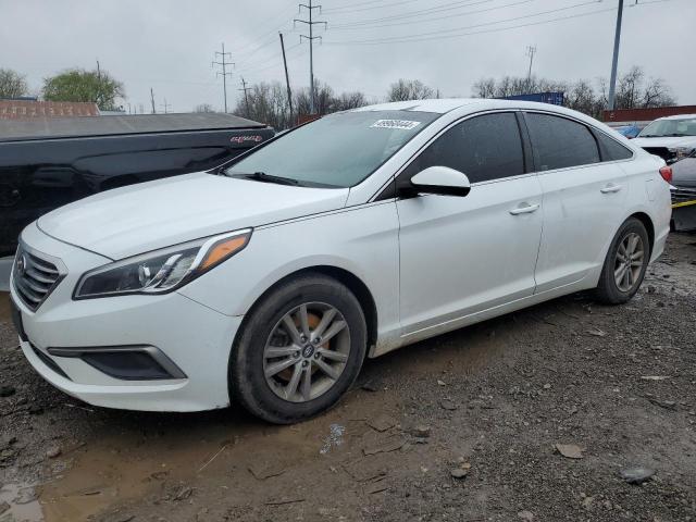 5NPE24AF7GH352645 - 2016 HYUNDAI SONATA SE WHITE photo 1