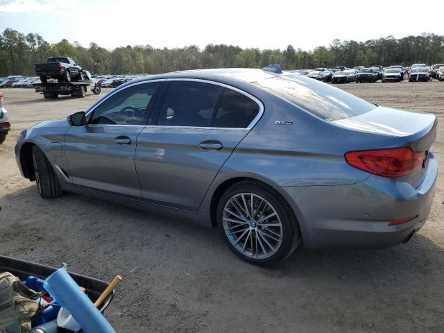 WBAJA9C56KB393777 - 2019 BMW 530E SILVER photo 2