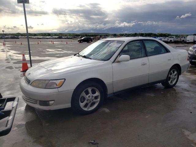 JT8BF28G310307568 - 2001 LEXUS ES 300 WHITE photo 1