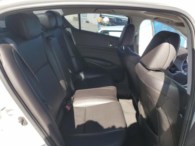 19UDE2F33JA002869 - 2018 ACURA ILX BASE WATCH PLUS WHITE photo 10