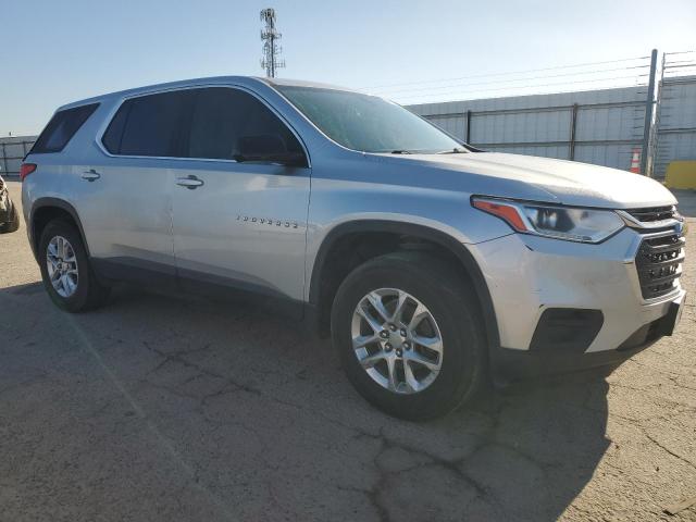 1GNERFKW8JJ170268 - 2018 CHEVROLET TRAVERSE LS SILVER photo 4