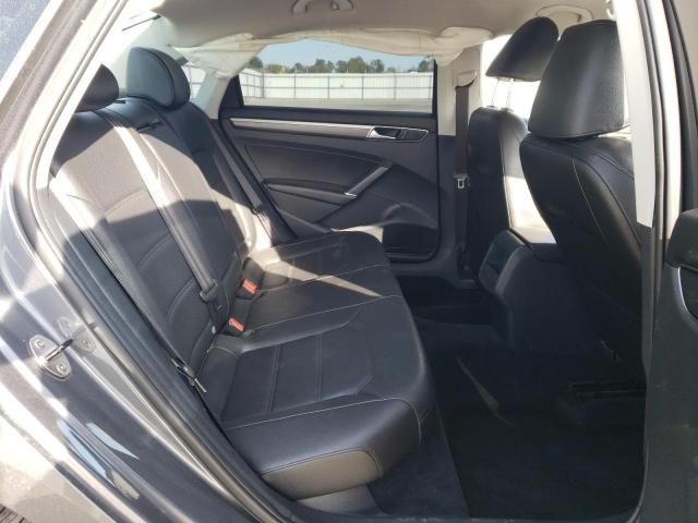 1VWDT7A33HC073977 - 2017 VOLKSWAGEN PASSAT R-LINE Մոխրագույն լուսանկար 10