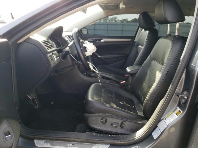 1VWDT7A33HC073977 - 2017 VOLKSWAGEN PASSAT R-LINE Մոխրագույն լուսանկար 7