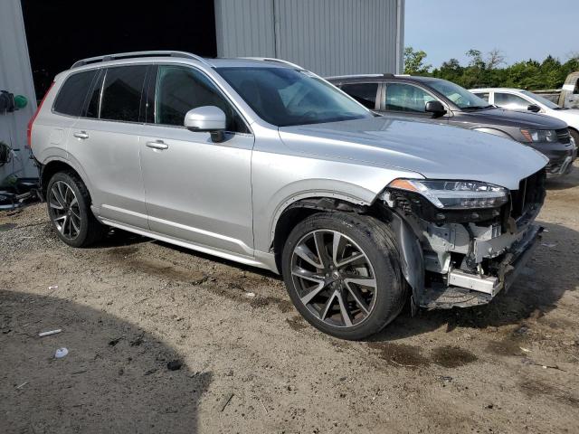 YV4A22PK6K1483036 - 2019 VOLVO XC90 T6 MOMENTUM SILVER photo 4