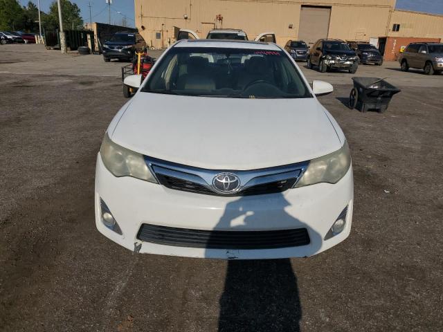 4T4BF1FK0DR301146 - 2013 TOYOTA CAMRY L WHITE photo 5