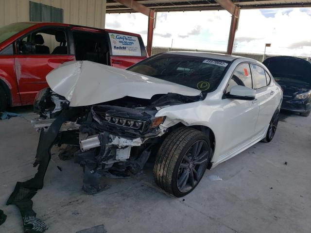 19UUB2F6XJA008431 - 2018 ACURA TLX TECH+A WHITE photo 2