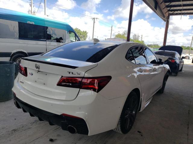 19UUB2F6XJA008431 - 2018 ACURA TLX TECH+A WHITE photo 4