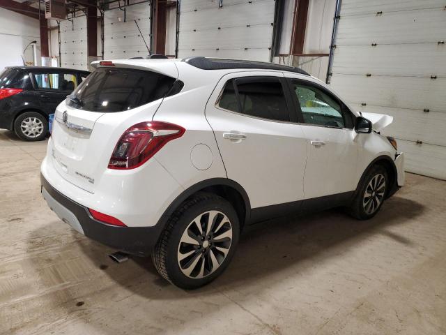 KL4CJFSB7JB699686 - 2018 BUICK ENCORE PREFERRED II WHITE photo 3