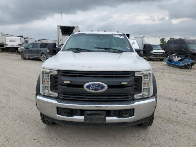 1FD0W5GT0JEB66496 - 2018 FORD F550 SUPER DUTY WHITE photo 5