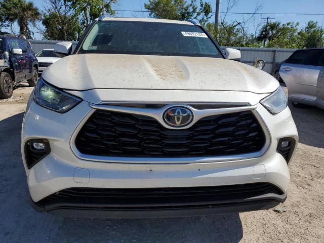 5TDGZRBH1MS061842 - 2021 TOYOTA HIGHLANDER XLE WHITE photo 5