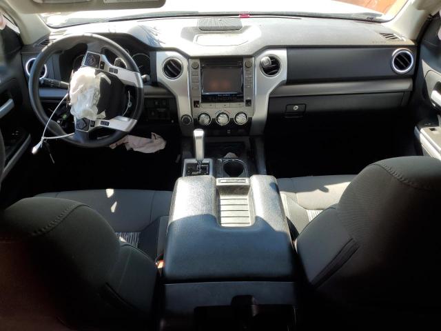 5TFUY5F19KX804606 - 2019 TOYOTA TUNDRA DOUBLE CAB SR/SR5 WHITE photo 8