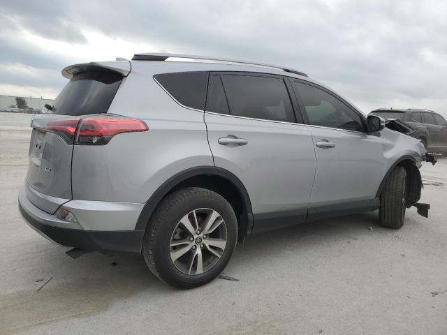 JTMWFREV3JD121004 - 2018 TOYOTA RAV4 ADVENTURE SILVER photo 3