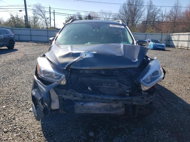 1FMCU9J95JUB92461 - 2018 FORD ESCAPE TITANIUM GRAY photo 5