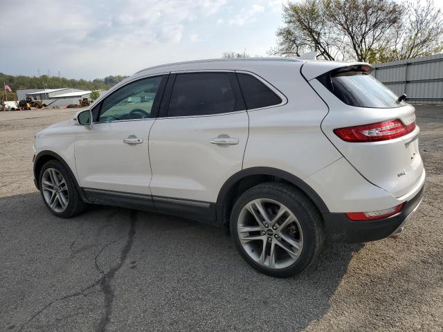 5LMCJ3D9XKUL09368 - 2019 LINCOLN MKC RESERVE WHITE photo 2