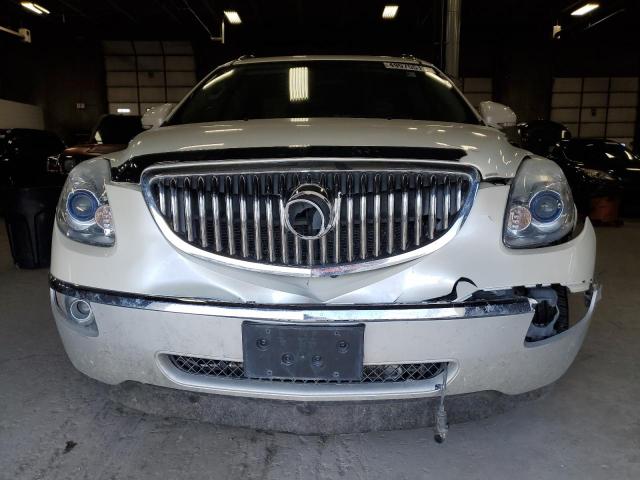 5GALRBED4AJ101050 - 2010 BUICK ENCLAVE CXL WHITE photo 5