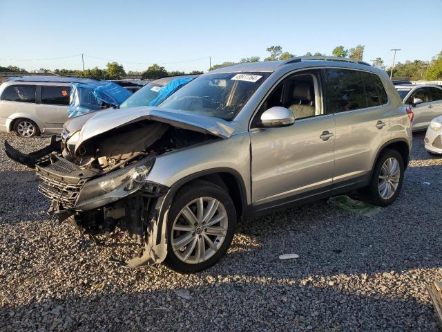 WVGAV3AX3EW506151 - 2014 VOLKSWAGEN TIGUAN S SILVER photo 1