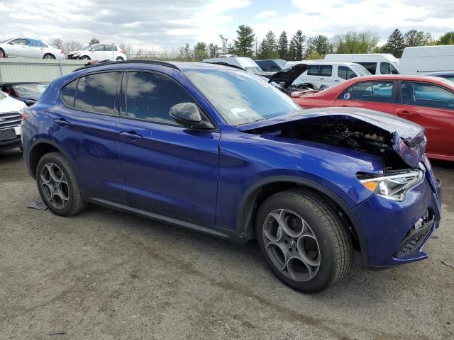 ZASPAKAN1M7D17856 - 2021 ALFA ROMEO STELVIO SPORT Blau Foto 4