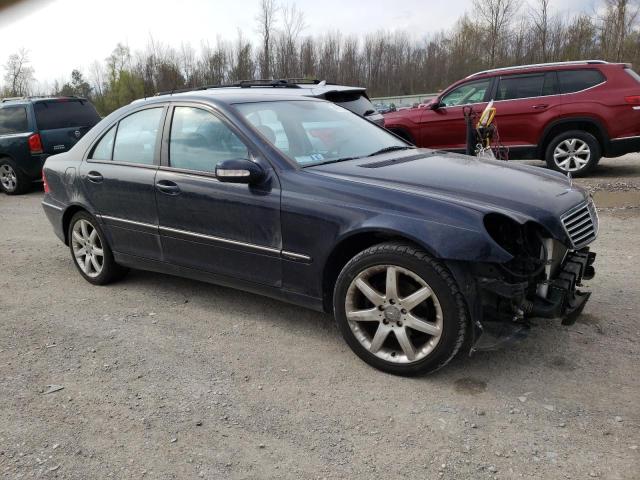 WDBRF40J53F435411 - 2003 MERCEDES-BENZ C 230K SPORT SEDAN BLUE photo 4