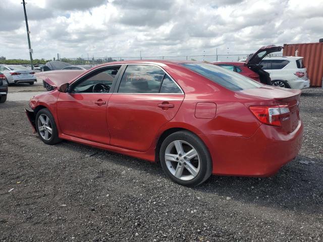 4T1BF1FK0CU617977 - 2012 TOYOTA CAMRY BASE RED photo 2