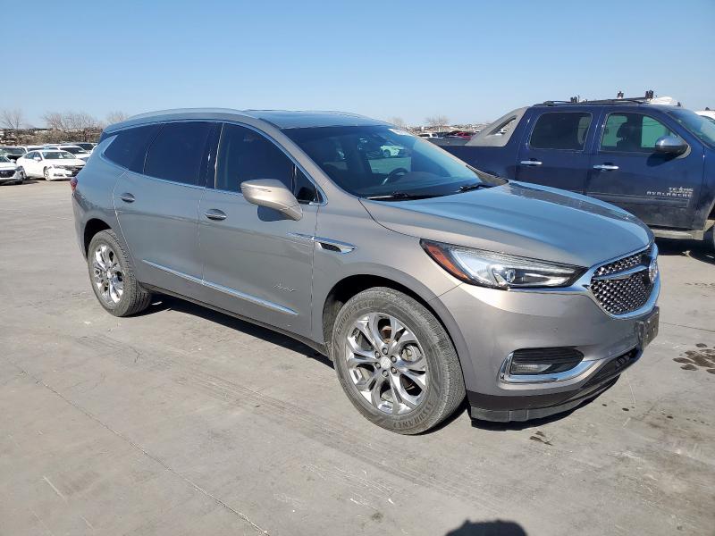 5GAERDKW0JJ203133 - 2018 BUICK ENCLAVE AVENIR SILVER photo 4