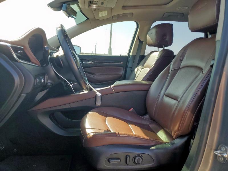 5GAERDKW0JJ203133 - 2018 BUICK ENCLAVE AVENIR SILVER photo 7