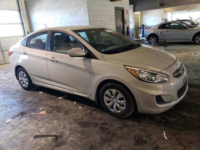 KMHCT4AE6GU083311 - 2016 HYUNDAI ACCENT SE BEIGE photo 4