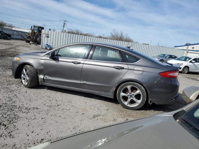 3FA6P0H7XDR374795 - 2013 FORD FUSION SE GRAY photo 2