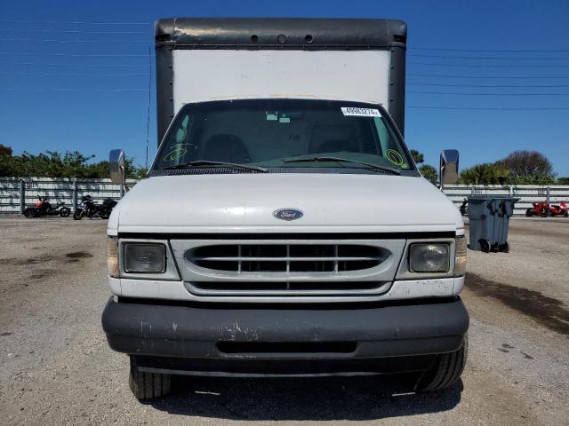 1FDWE35L52HB76784 - 2002 FORD ECONOLINE E350 SUPER DUTY CUTAWAY VAN WHITE photo 5