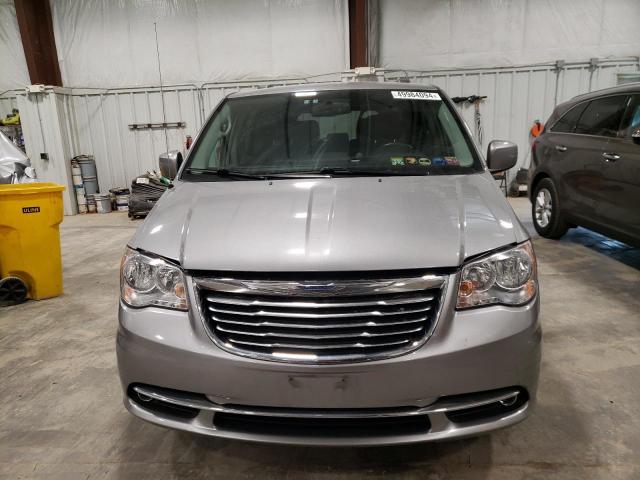 2C4RC1BG8FR708333 - 2015 CHRYSLER TOWN & COU TOURING SILVER photo 5