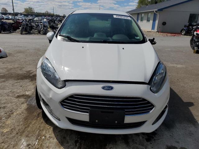 3FADP4EJ0KM137869 - 2019 FORD FIESTA SE WHITE photo 5