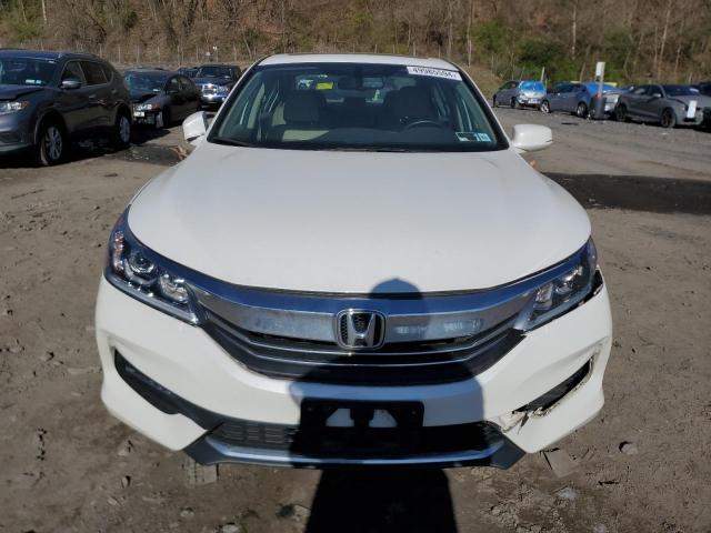 1HGCR2F89HA277913 - 2017 HONDA ACCORD EXL WHITE photo 5