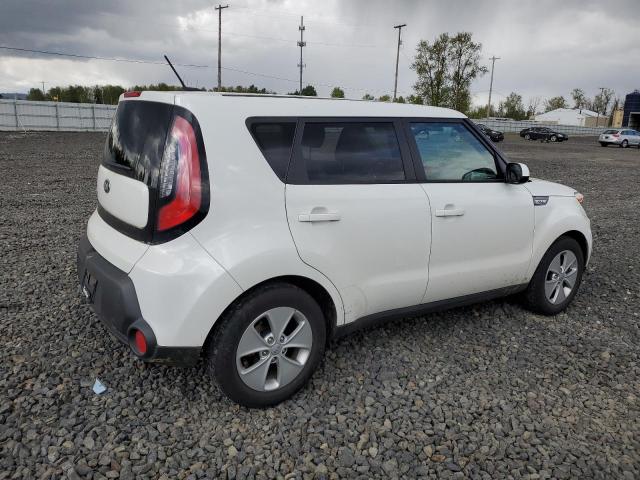 KNDJN2A23G7386450 - 2016 KIA SOUL WHITE photo 3