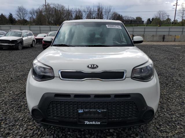 KNDJN2A23G7386450 - 2016 KIA SOUL WHITE photo 5