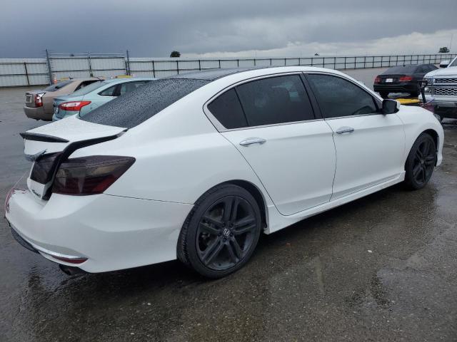 1HGCR2F5XGA032445 - 2016 HONDA ACCORD SPORT WHITE photo 3