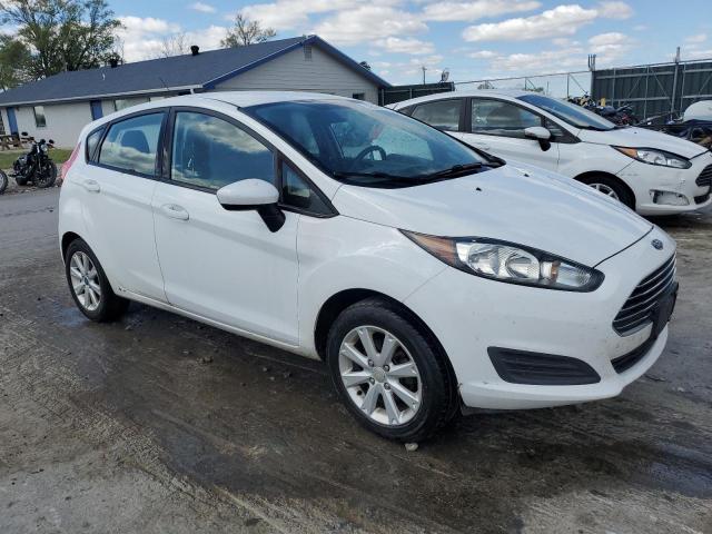 3FADP4EJ1HM169626 - 2017 FORD FIESTA SE WHITE photo 4