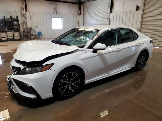 4T1G11AK8RU903404 - 2024 TOYOTA CAMRY SE NIGHT SHADE WHITE photo 1