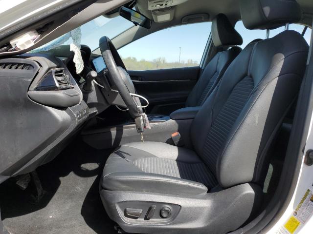 4T1G11AK8RU903404 - 2024 TOYOTA CAMRY SE NIGHT SHADE WHITE photo 7