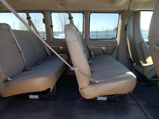 1GAZG1FG1B1189177 - 2011 CHEVROLET EXPRESS G3 LT WHITE photo 11