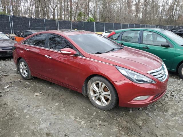 5NPEC4AC5BH291209 - 2011 HYUNDAI SONATA SE RED photo 4