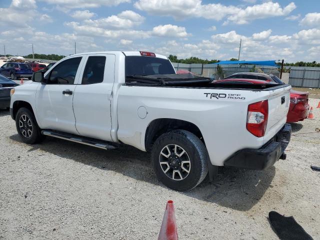 5TFRM5F18FX084710 - 2015 TOYOTA TUNDRA DOUBLE CAB SR/SR5 WHITE photo 2